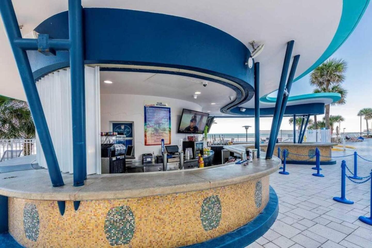 1 Bedroom Direct Oceanfront Condo Wyndham Ocean Walk Resort - Daytona Funland 703 Daytona Beach Buitenkant foto